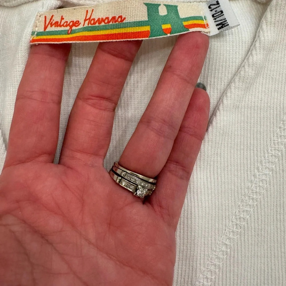 NWT Vintage Havana Cream Snap Front Stretch Ribbed Cropped Sweater - Picture 2 of 5